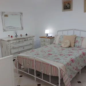 https://villa-en-poniente.1costadelsol.com